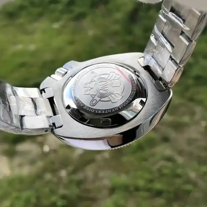Relógio Automático Masculino Marinor Black com close na tampa traseira 