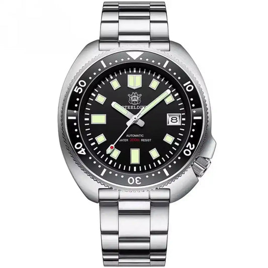 Relógio Automático Masculino Marinor Black exibindo vista frontal completa com mostrador preto de 44mm bezel cerâmico e pulseira de aço sobre fundo branco