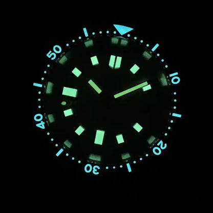 Relógio Automático Masculino Marinor Blue com ponteiros e índices luminosos brilhando 