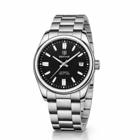 Relógio Automático Masculino Zaren Black exibindo vista frontal completa com mostrador preto de 39mm espessura de 11,7mm e pulseira de aço sobre fundo branco
