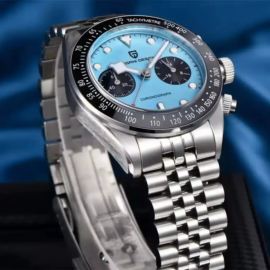 Relógio Masculino Mecânico Glacior Blue com detalhe em close do mostrador azul com ponteiros e índices